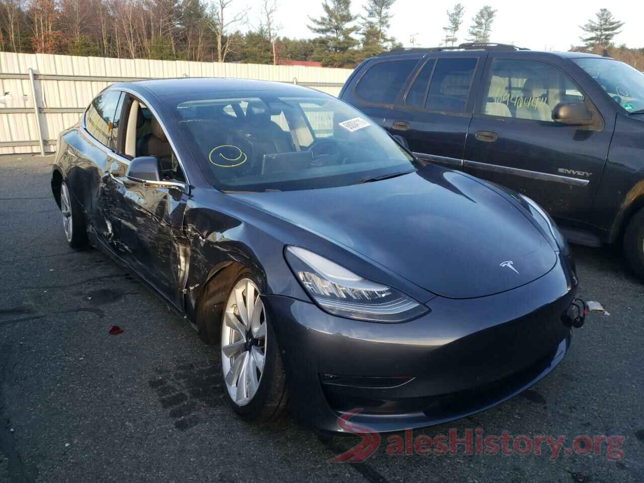 5YJ3E1EB5JF121138 2018 TESLA MODEL 3