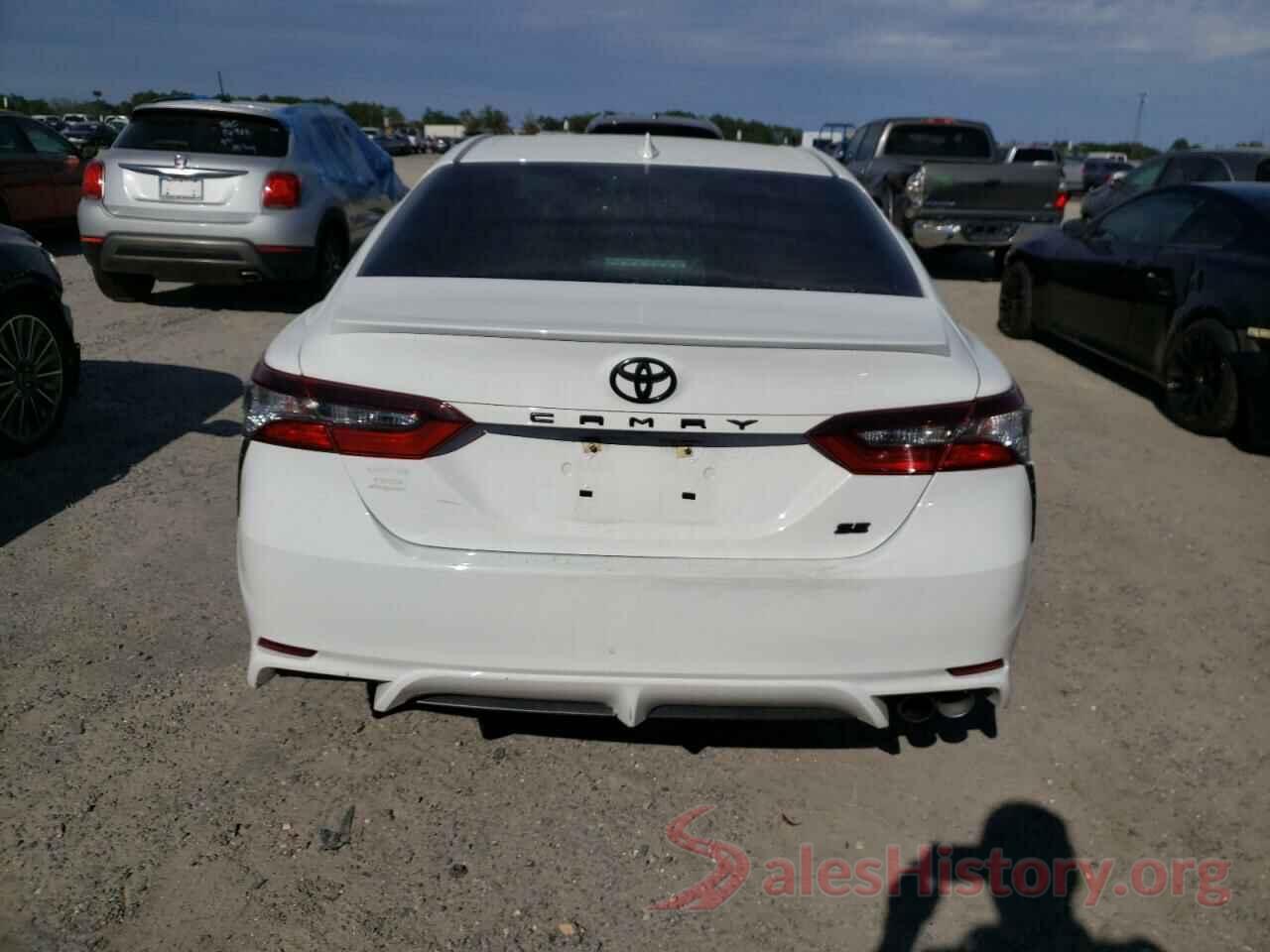 4T1G11AK4MU432375 2021 TOYOTA CAMRY