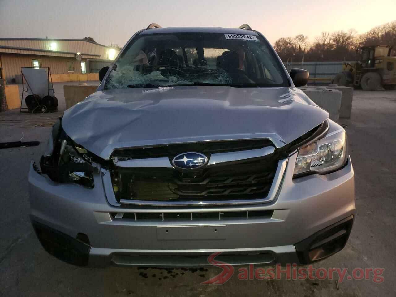 JF2SJABC9JH509608 2018 SUBARU FORESTER