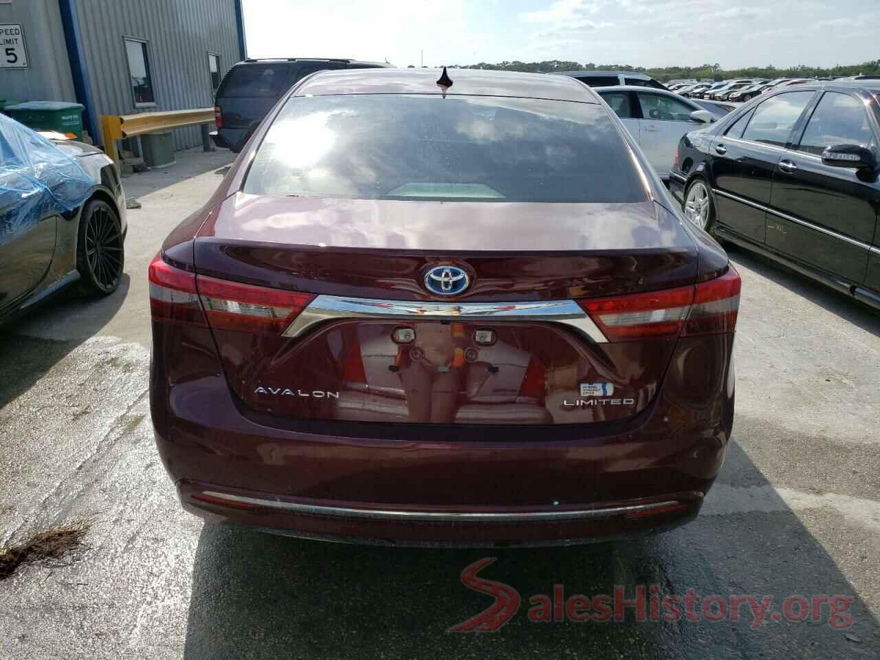 4T1BD1EB5JU064327 2018 TOYOTA AVALON