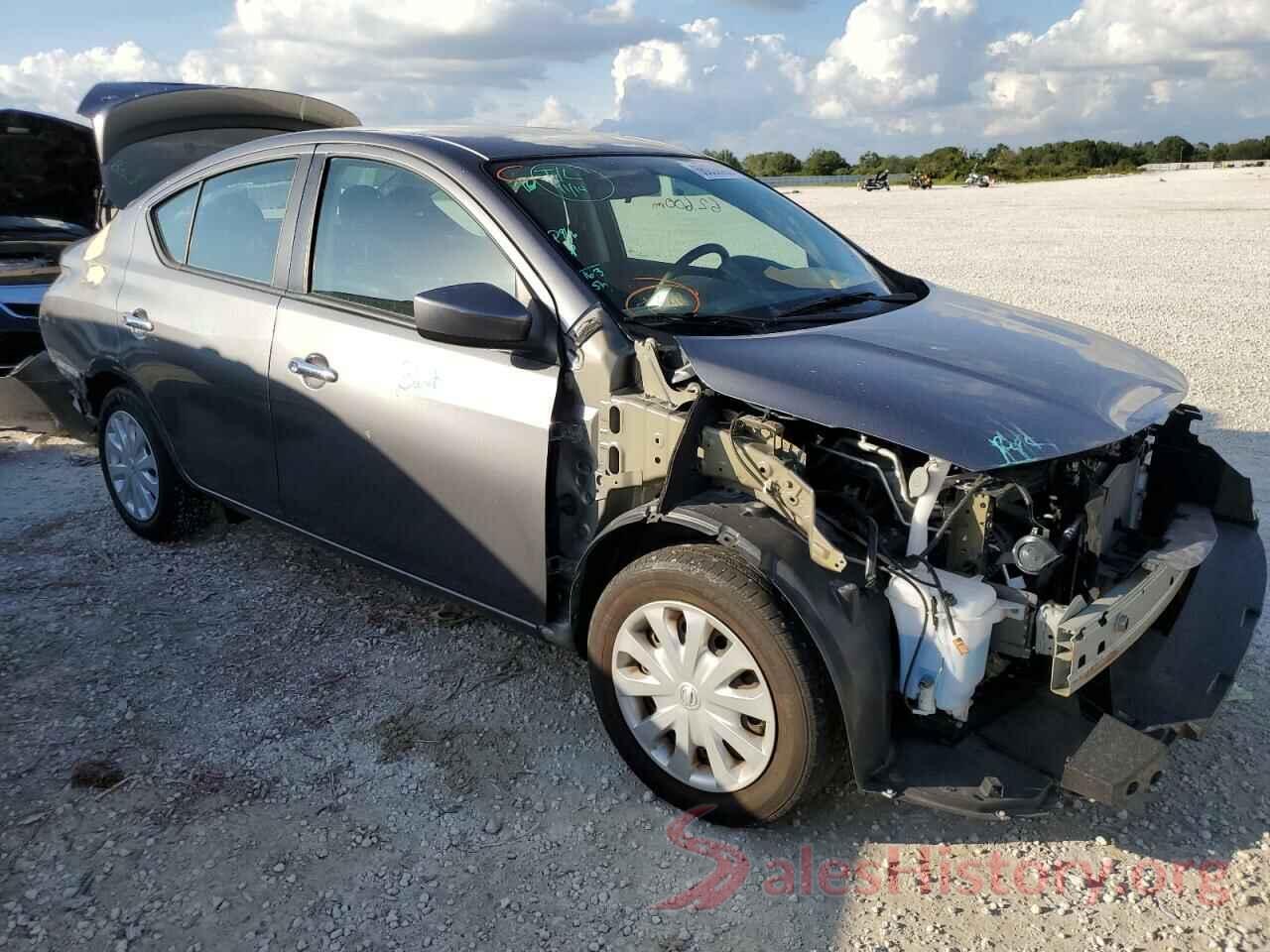 3N1CN7AP2KL877973 2019 NISSAN VERSA