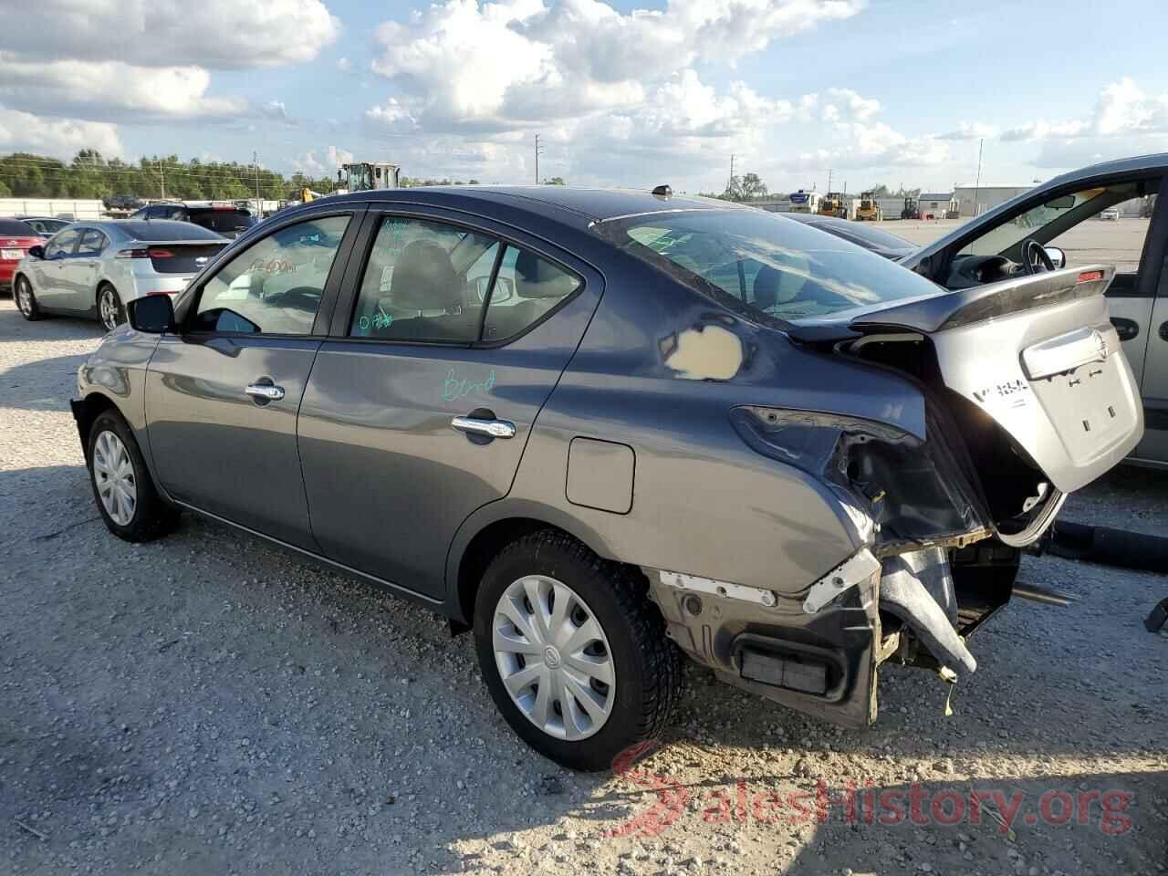 3N1CN7AP2KL877973 2019 NISSAN VERSA