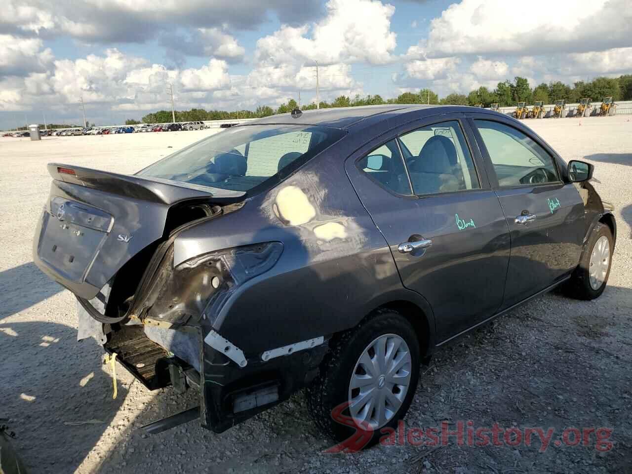 3N1CN7AP2KL877973 2019 NISSAN VERSA