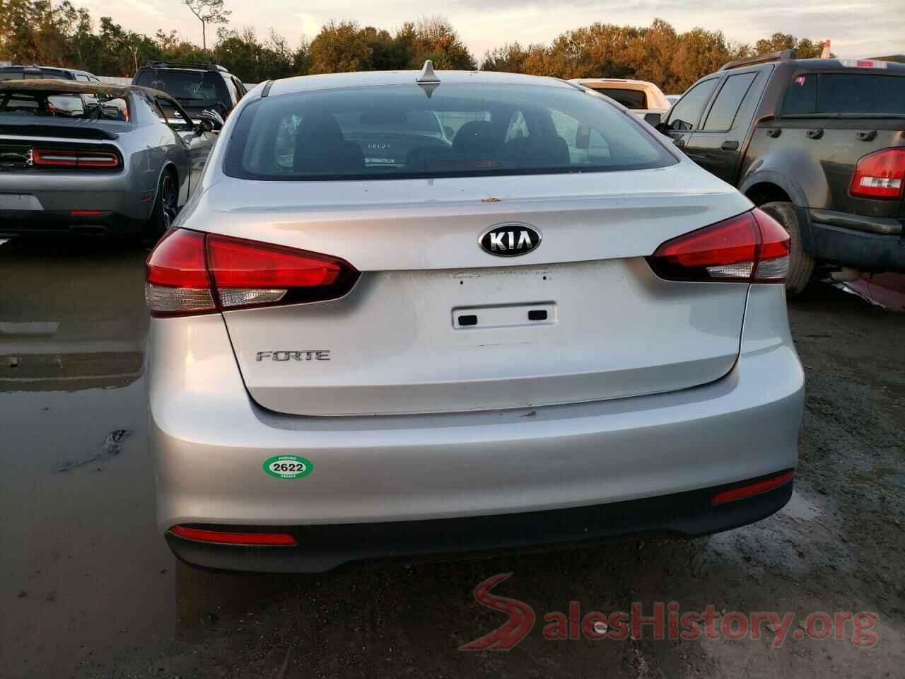 3KPFK4A74JE221133 2018 KIA FORTE