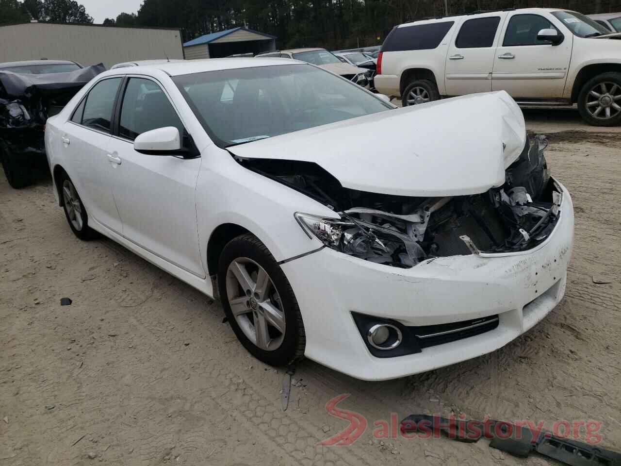 4T1BF1FK2EU851024 2014 TOYOTA CAMRY