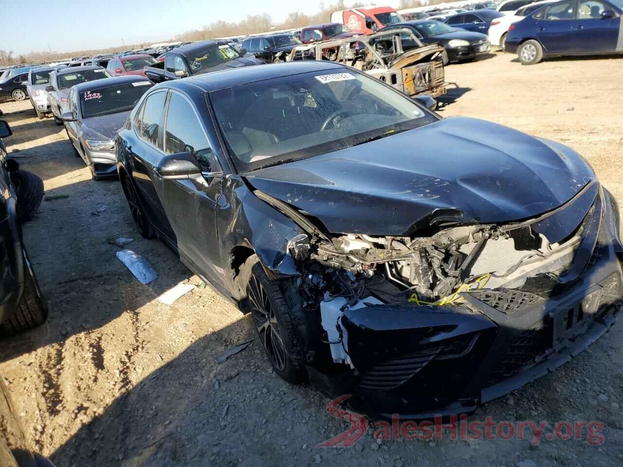 JTNB11HK7J3002955 2018 TOYOTA CAMRY