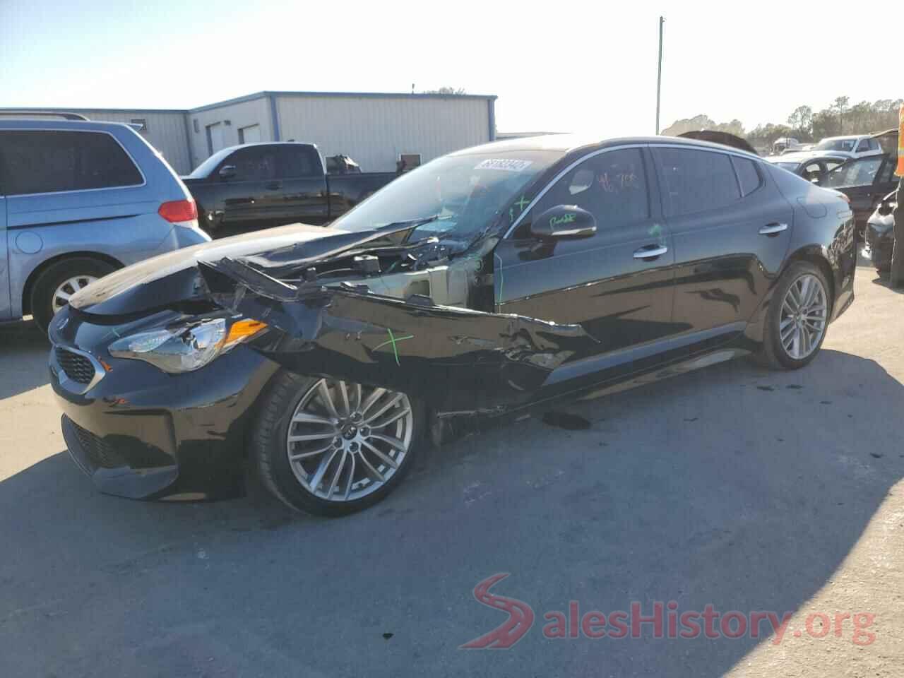 KNAE15LA2J6032870 2018 KIA STINGER