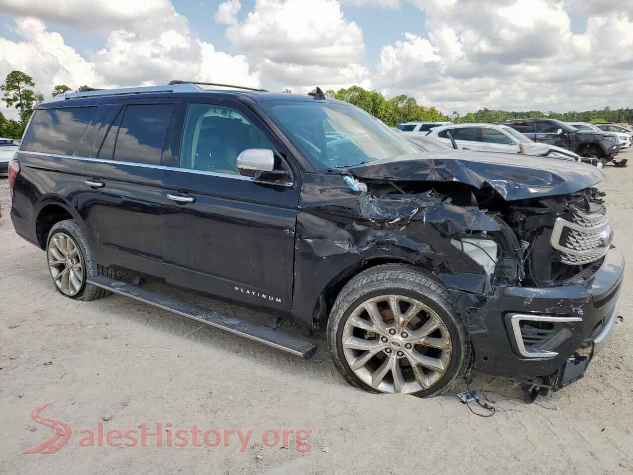2019 FORD EXPEDITION VIN 1FMJK1MT2KEA40588, rear 3/4 view
