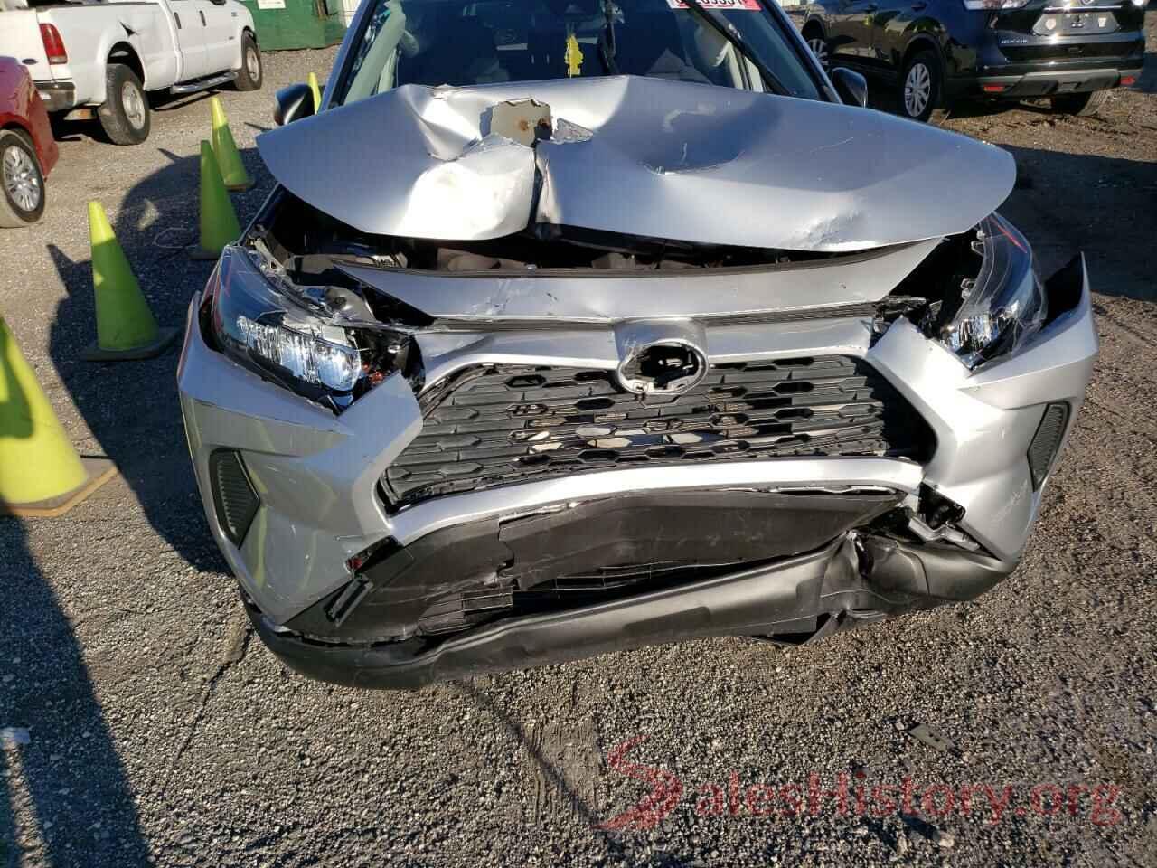 JTMH1RFV4KJ015749 2019 TOYOTA RAV4