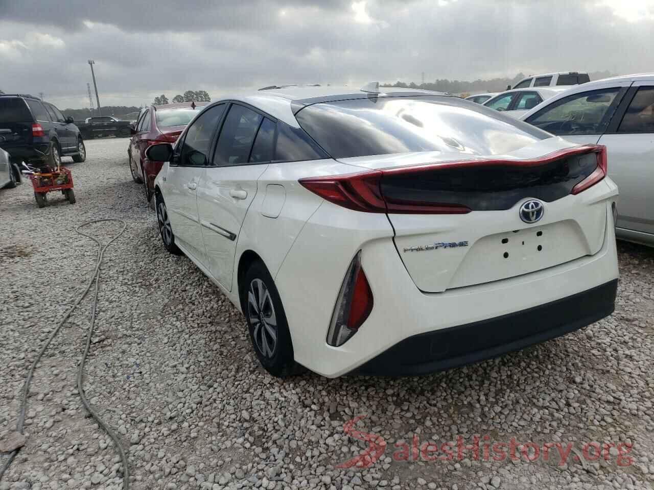 JTDKARFP0J3074940 2018 TOYOTA PRIUS