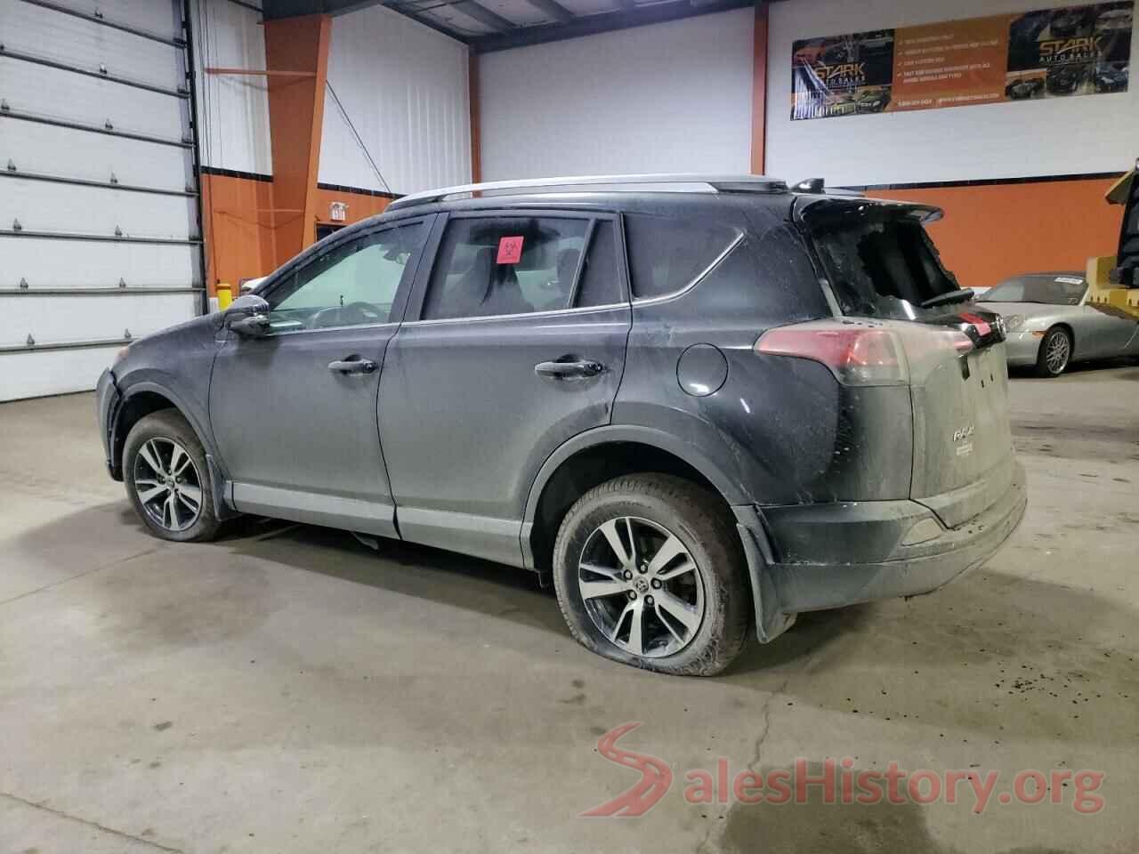 2T3BFREV0JW723568 2018 TOYOTA RAV4