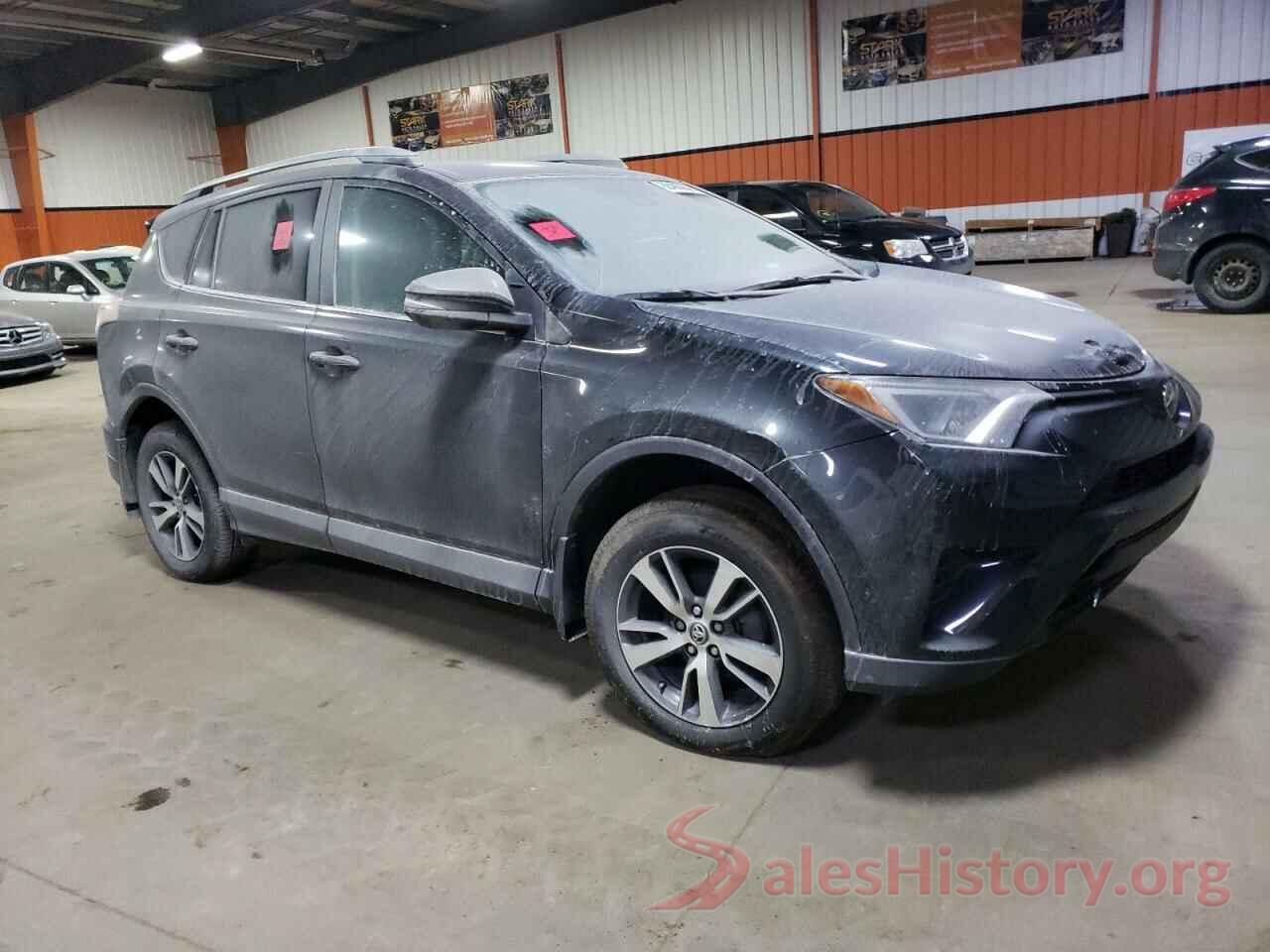 2T3BFREV0JW723568 2018 TOYOTA RAV4