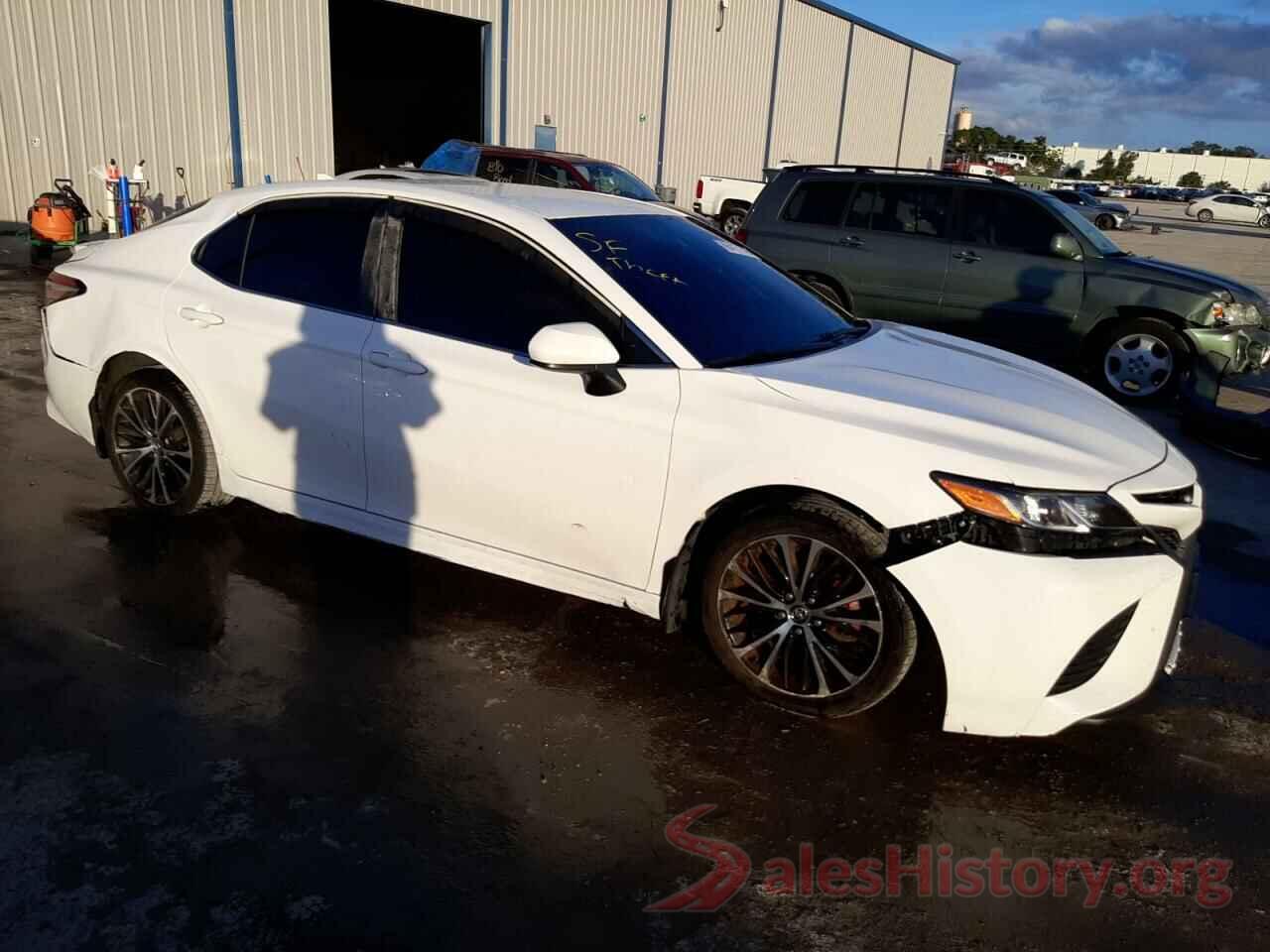 4T1B11HK4KU191933 2019 TOYOTA CAMRY