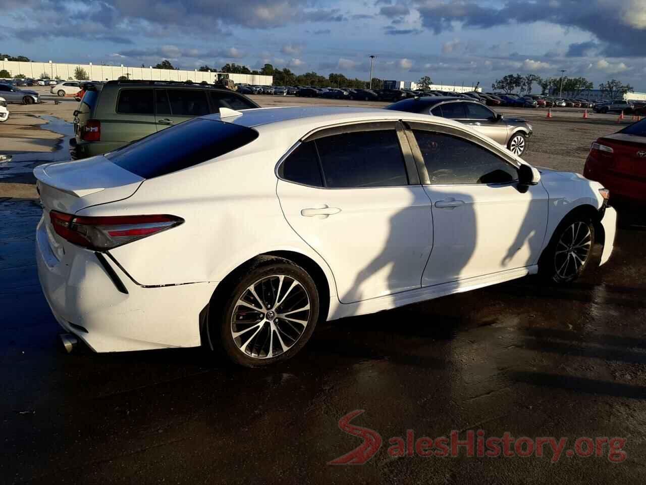 4T1B11HK4KU191933 2019 TOYOTA CAMRY