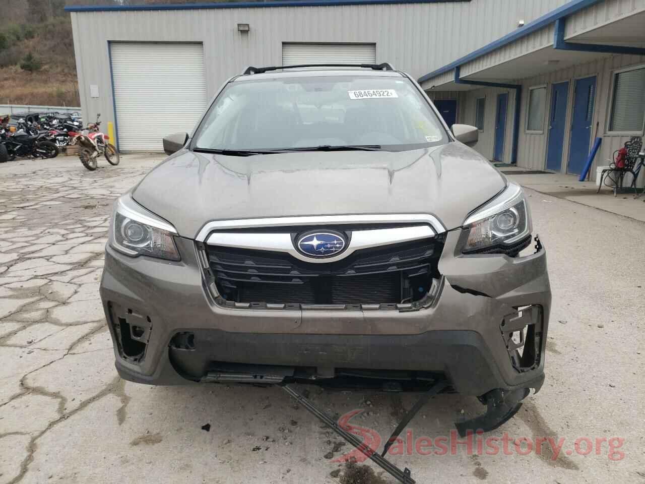 JF2SKAGC0LH583556 2020 SUBARU FORESTER