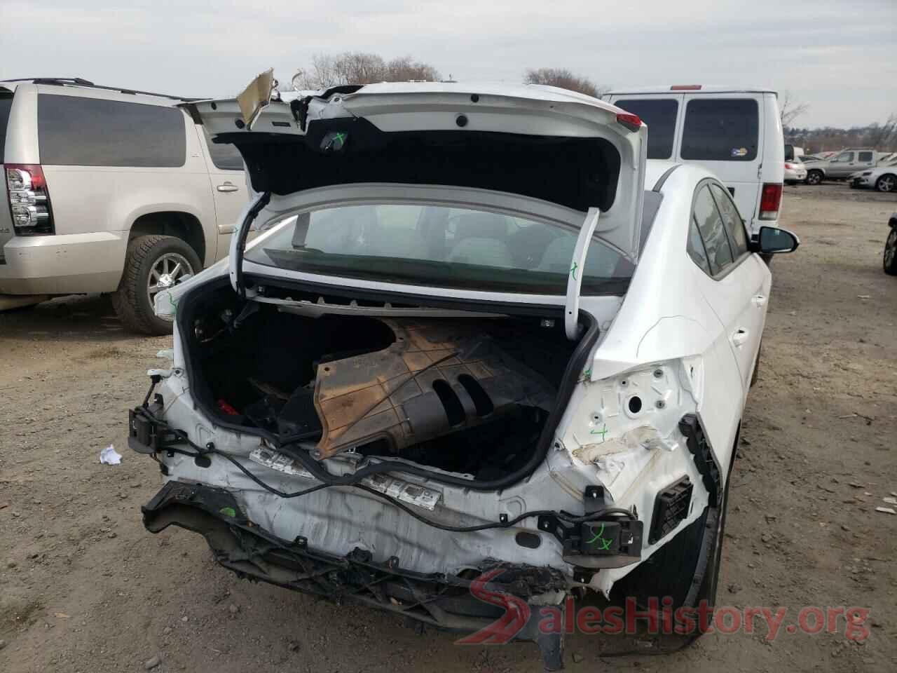 5NPD84LF7KH428221 2019 HYUNDAI ELANTRA