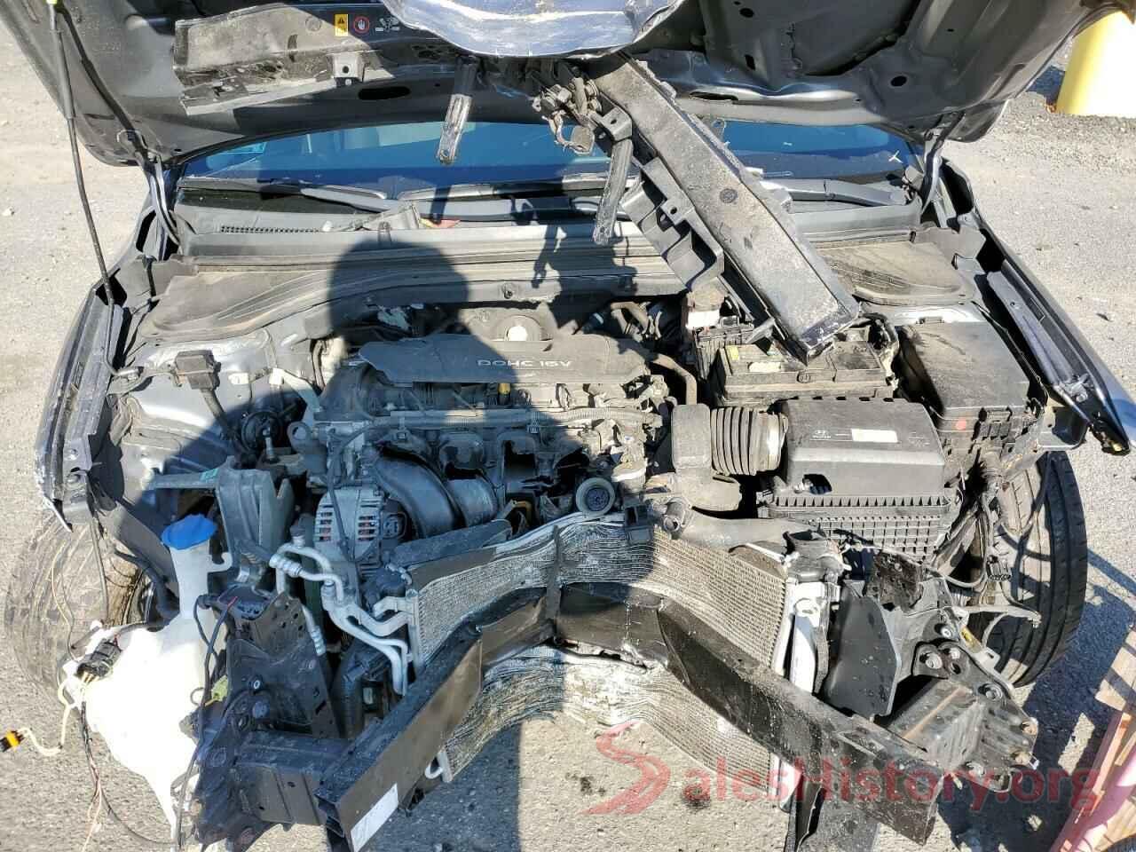 5NPD74LF4JH256098 2018 HYUNDAI ELANTRA