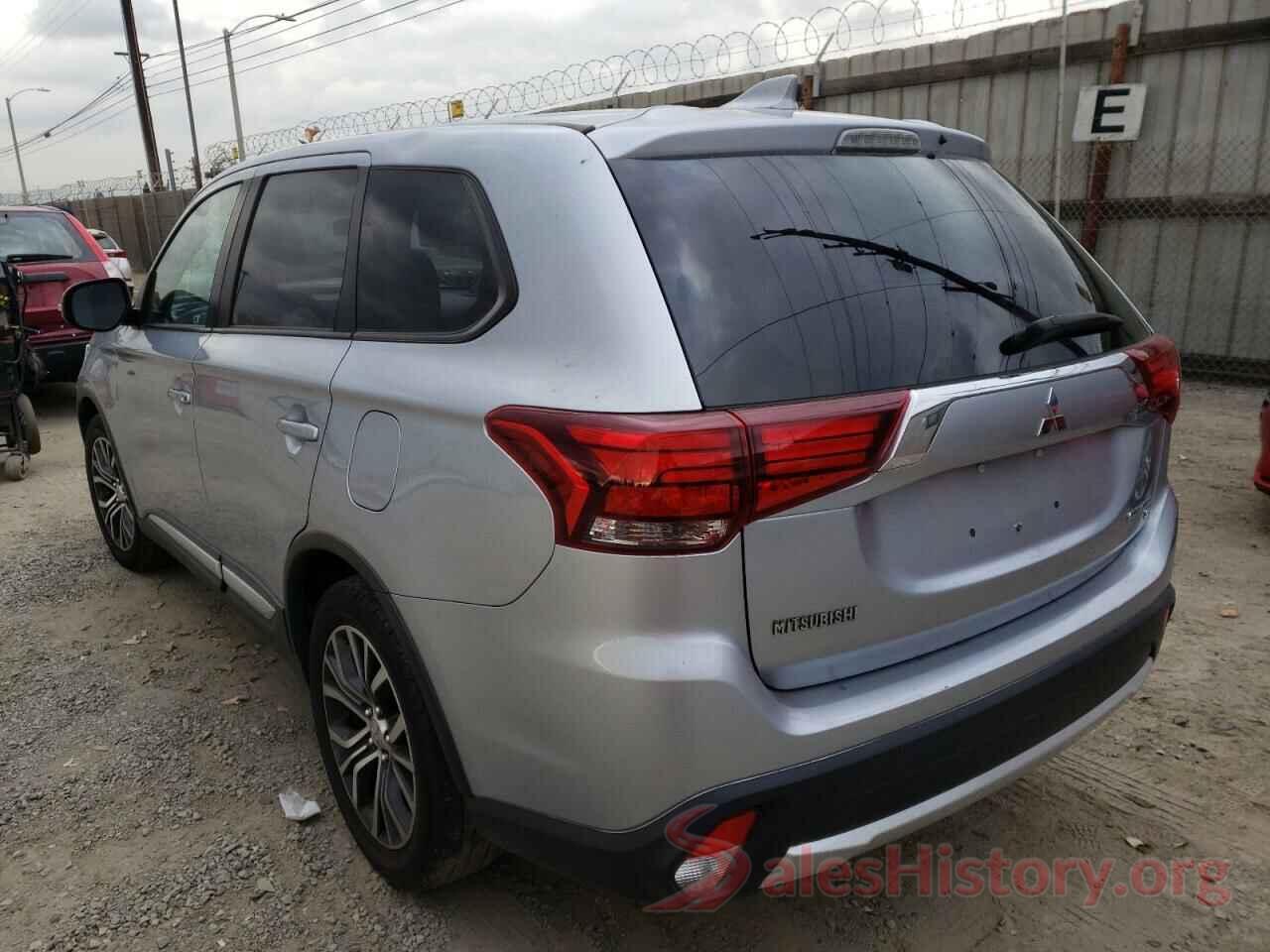 JA4AD3A33HZ033479 2017 MITSUBISHI OUTLANDER