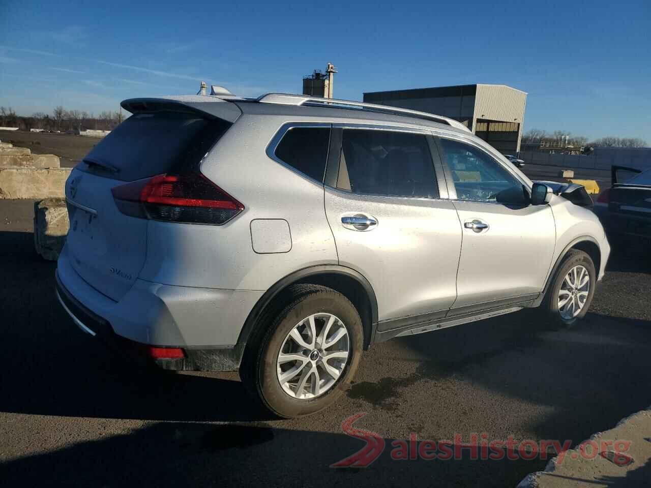 KNMAT2MVXJP500916 2018 NISSAN ROGUE