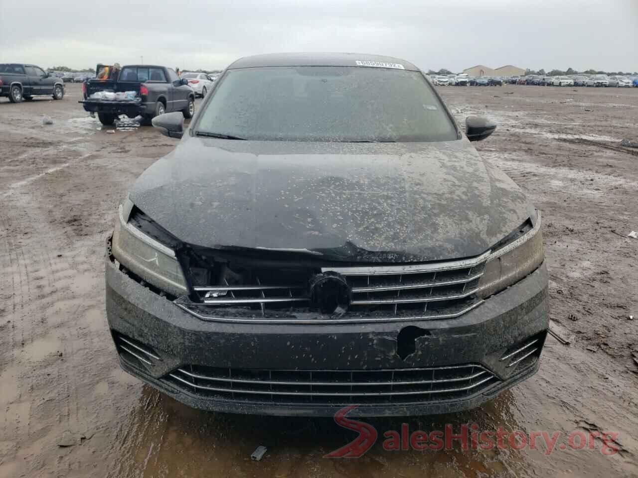 1VWAA7A38JC002417 2018 VOLKSWAGEN PASSAT