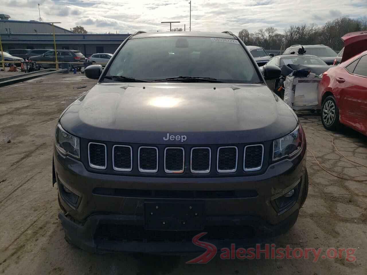 3C4NJDBB1JT100590 2018 JEEP COMPASS