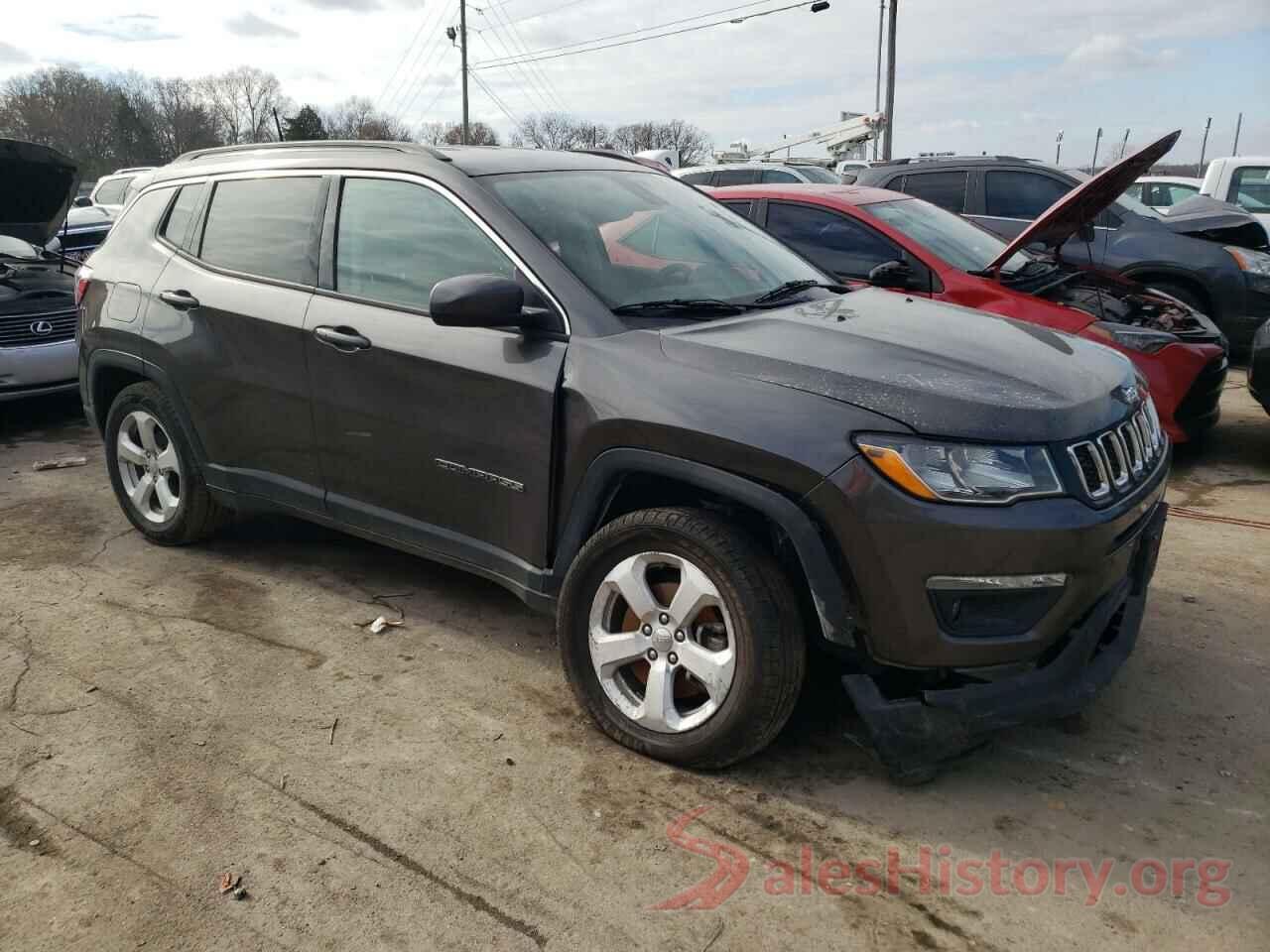 3C4NJDBB1JT100590 2018 JEEP COMPASS