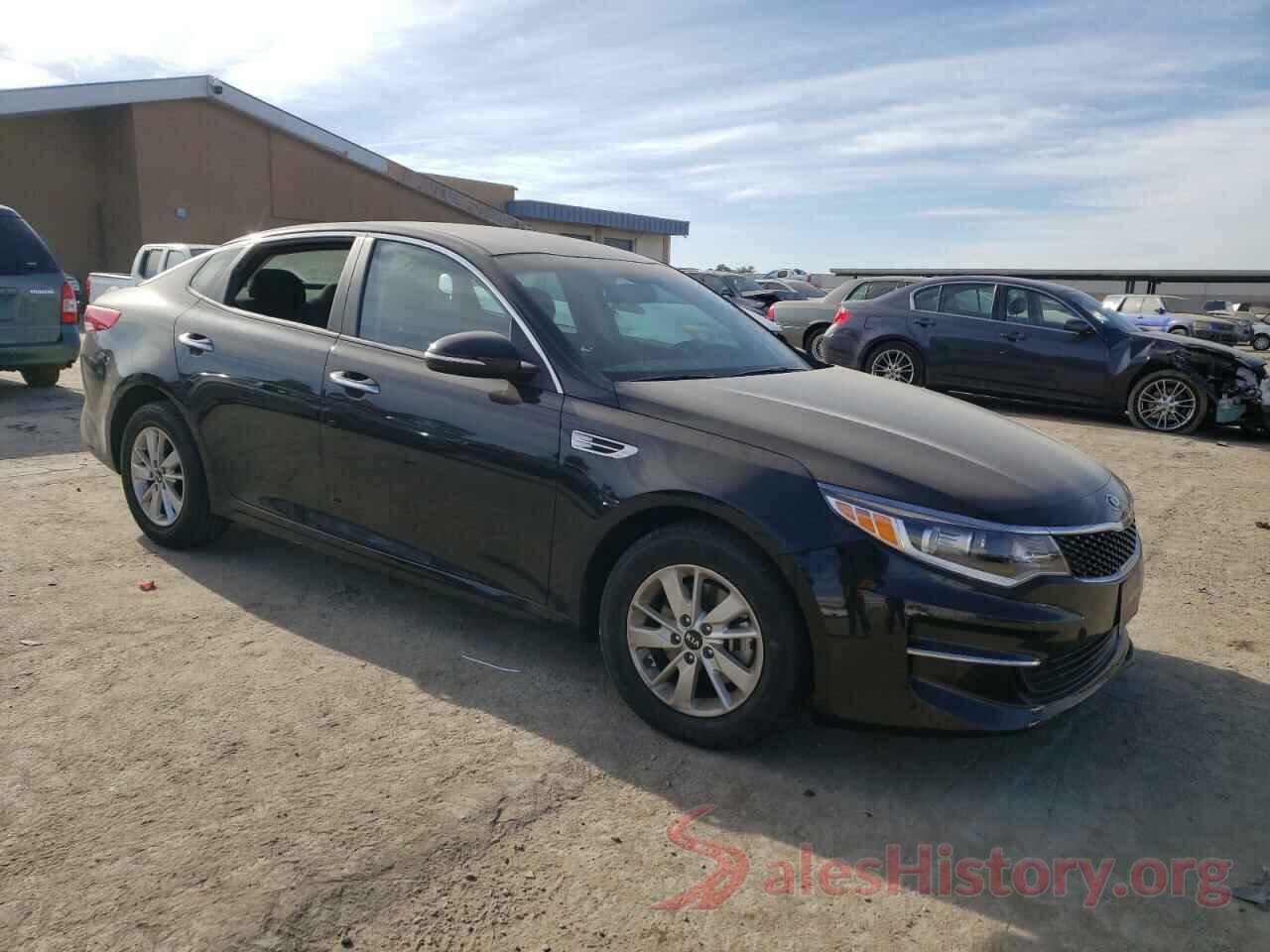 KNAGT4L35H5177092 2017 KIA OPTIMA