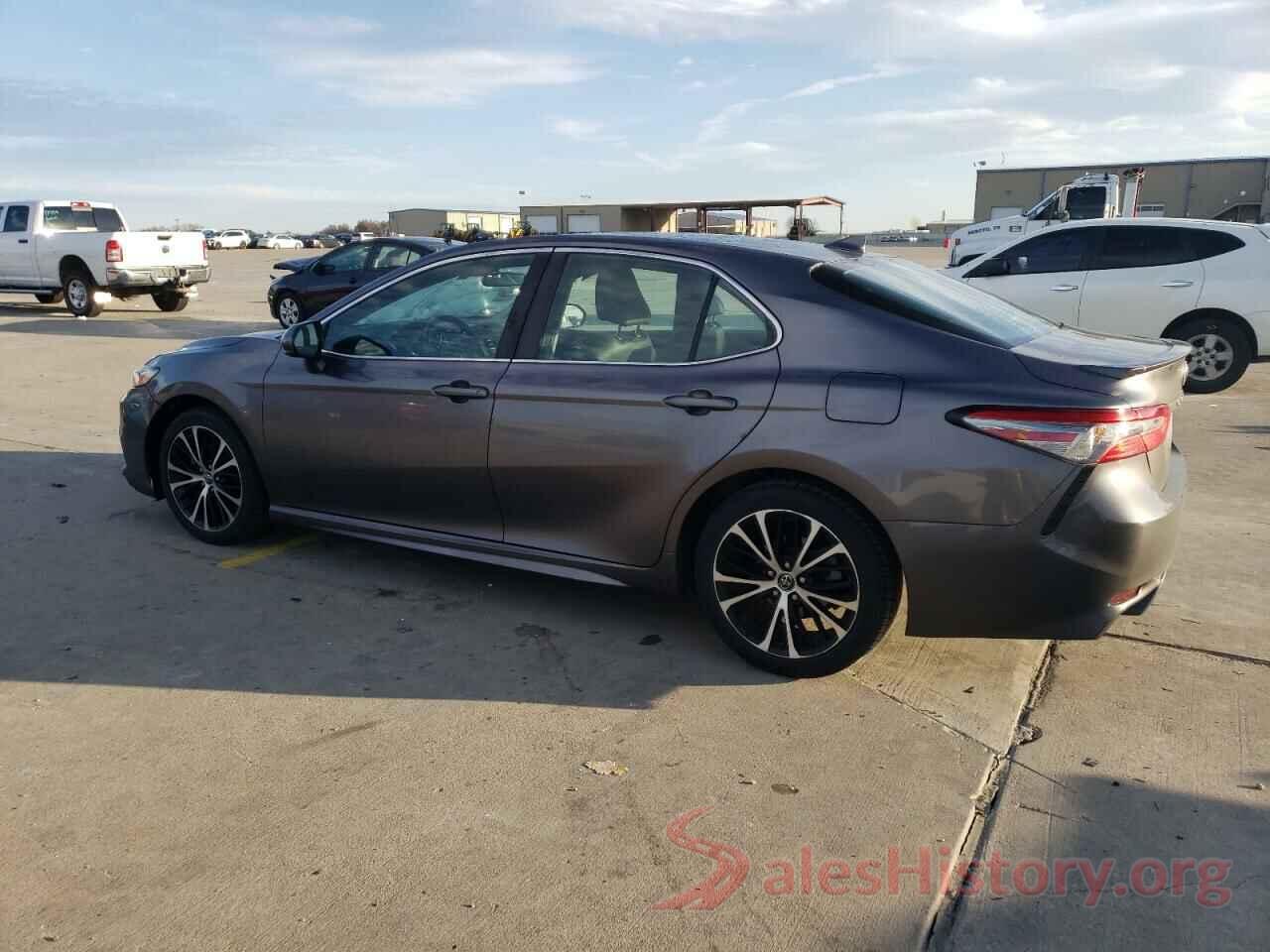 4T1B11HK8KU738041 2019 TOYOTA CAMRY