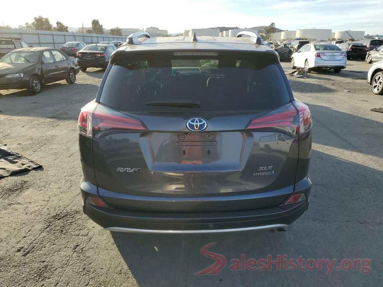 JTMRJREV3HD113815 2017 TOYOTA RAV4