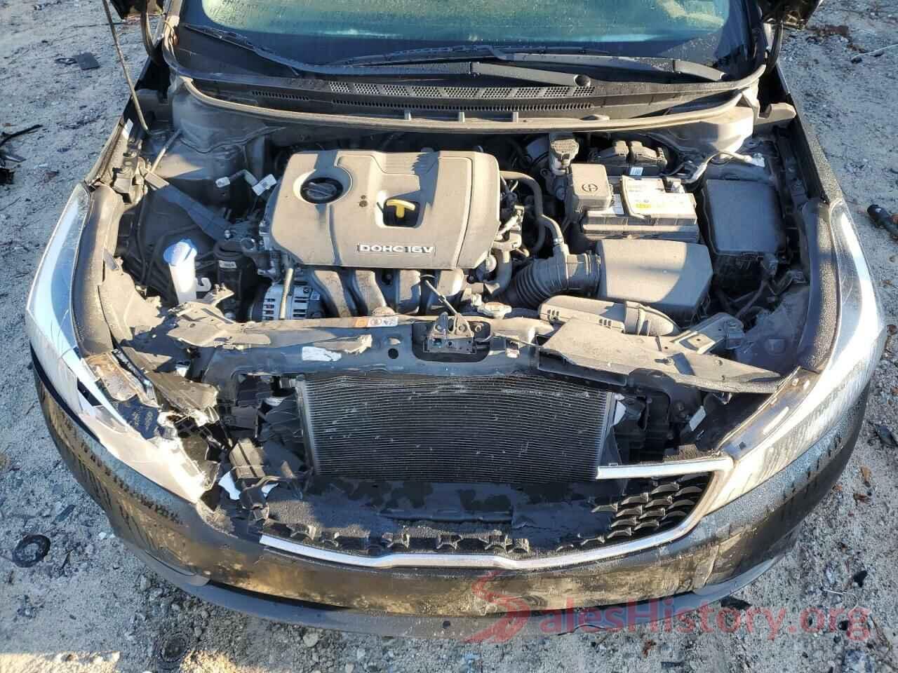 3KPFK4A74HE158335 2017 KIA FORTE