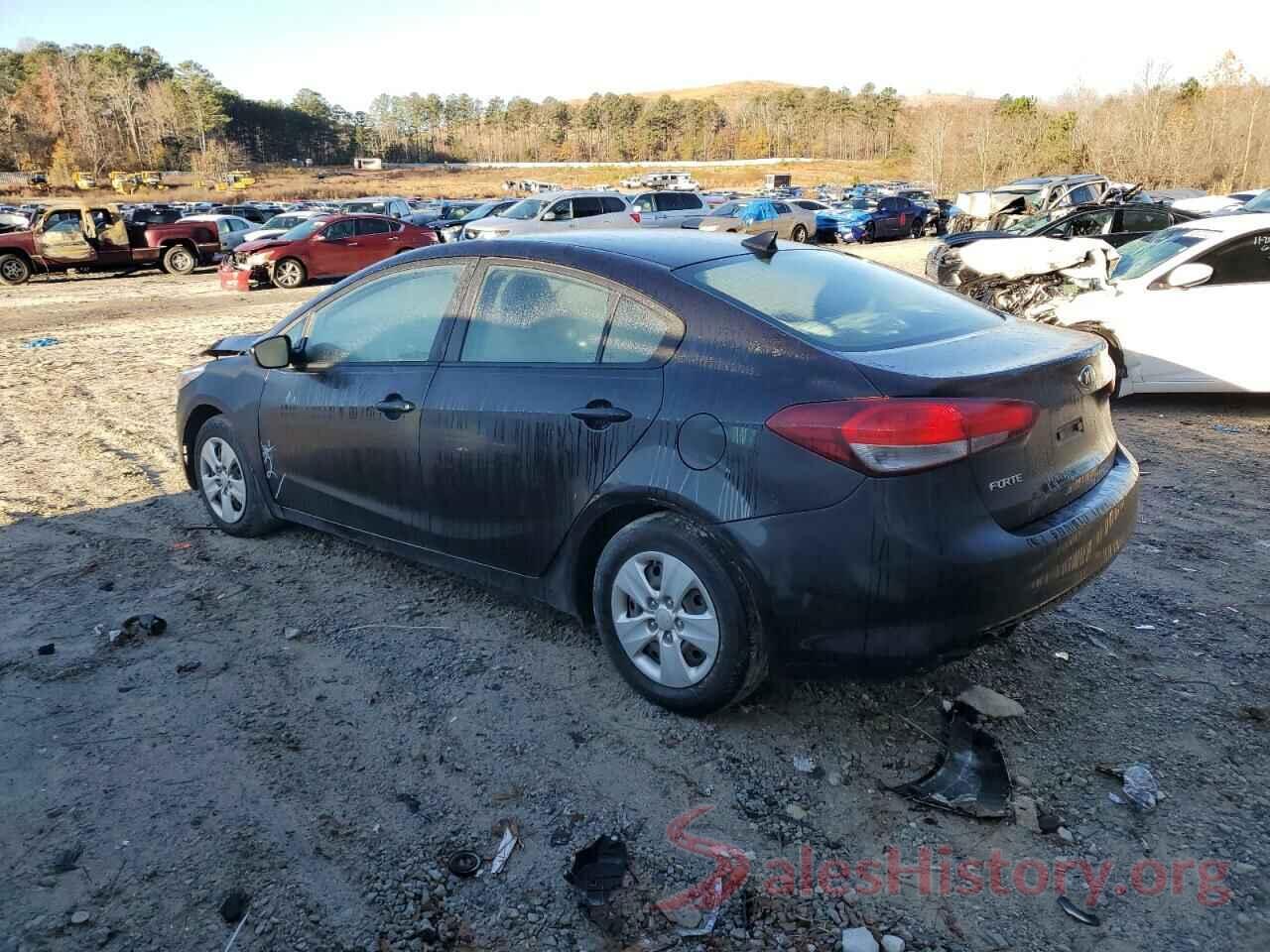 3KPFK4A74HE158335 2017 KIA FORTE