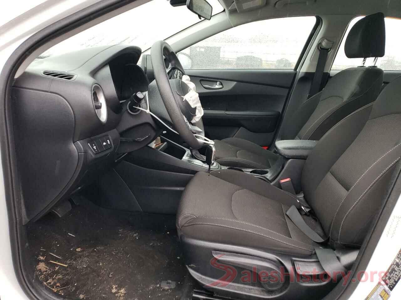 3KPF24AD8KE136349 2019 KIA FORTE