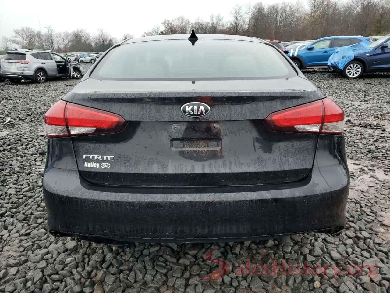 3KPFK4A74JE220015 2018 KIA FORTE