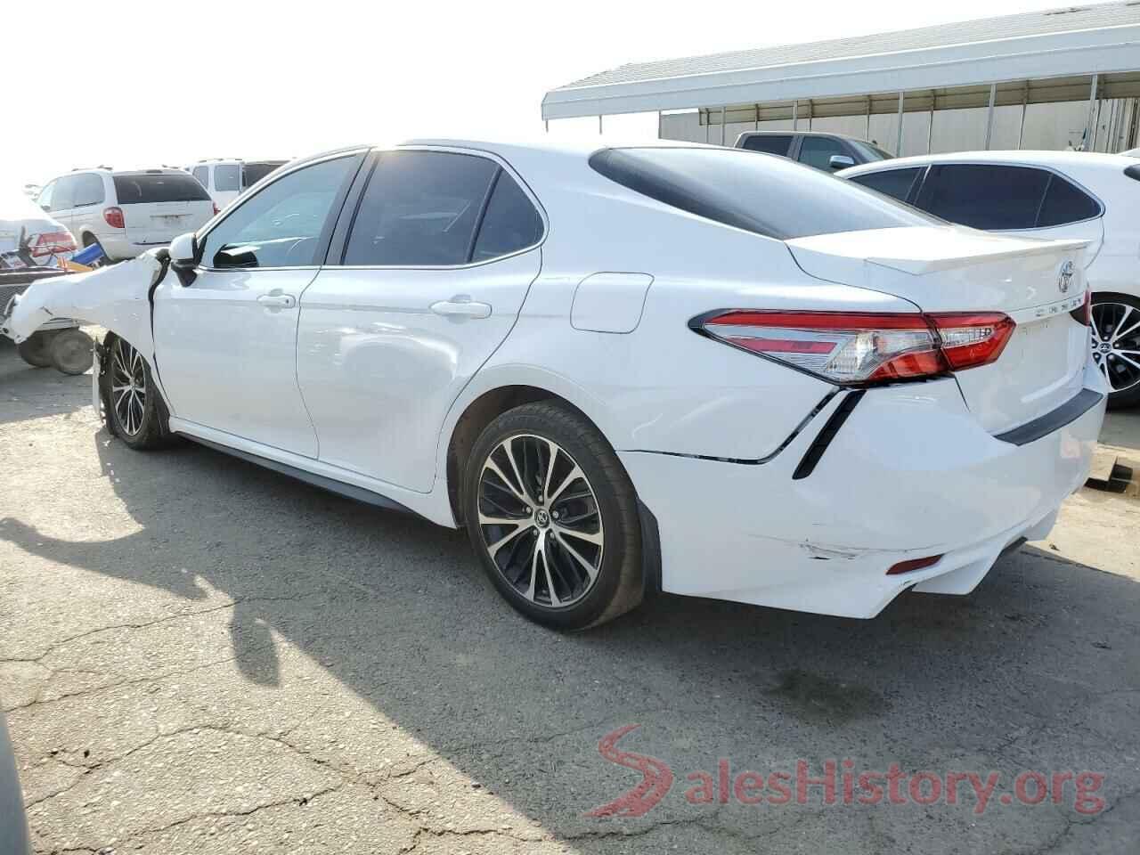 4T1B11HK4JU655527 2018 TOYOTA CAMRY