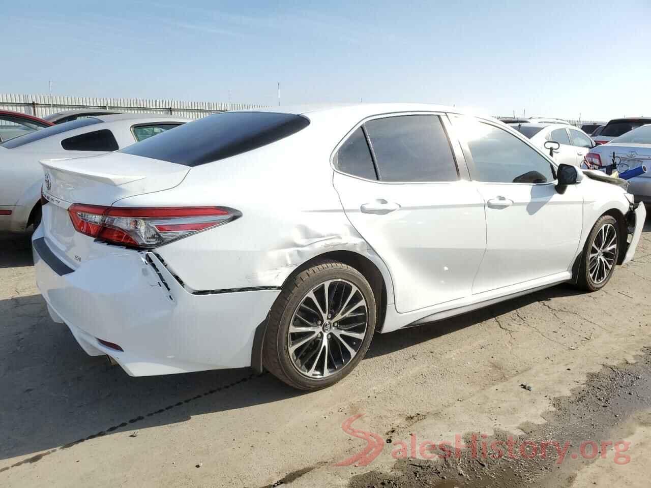 4T1B11HK4JU655527 2018 TOYOTA CAMRY