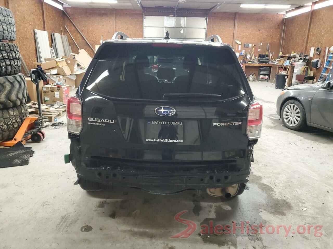 JF2SJAEC4JH556072 2018 SUBARU FORESTER