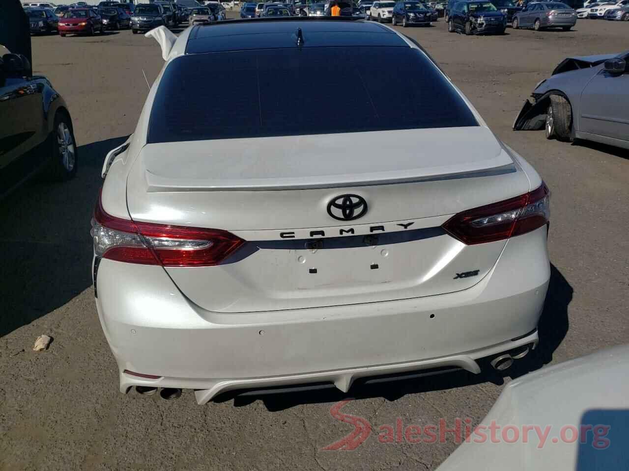 4T1BZ1HK9JU506507 2018 TOYOTA CAMRY