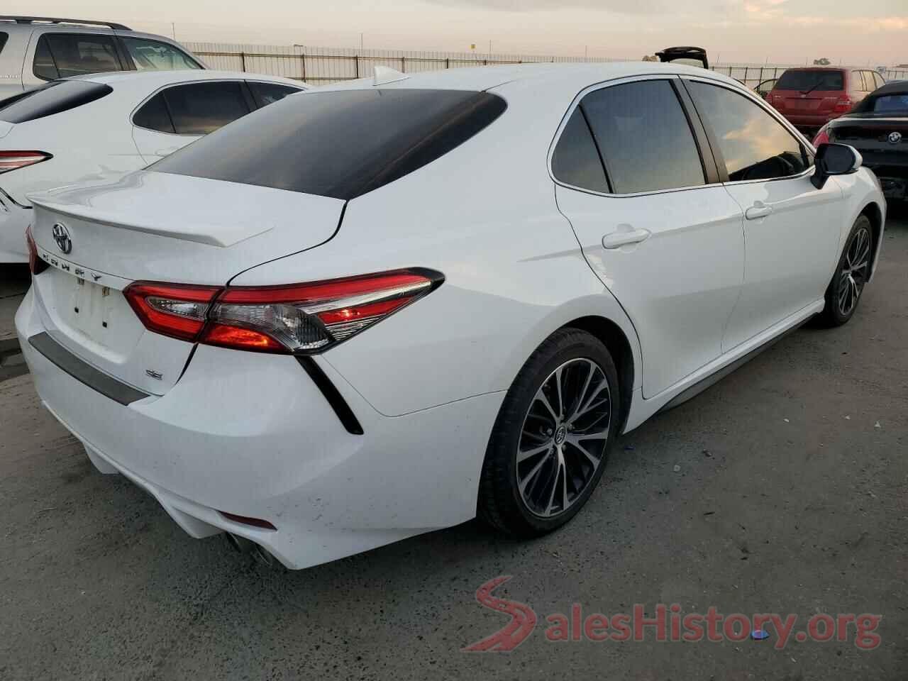 4T1B11HK8KU684451 2019 TOYOTA CAMRY