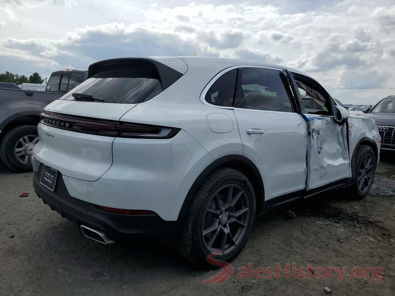 WP1AA2AY4RDA01352 2024 PORSCHE CAYENNE