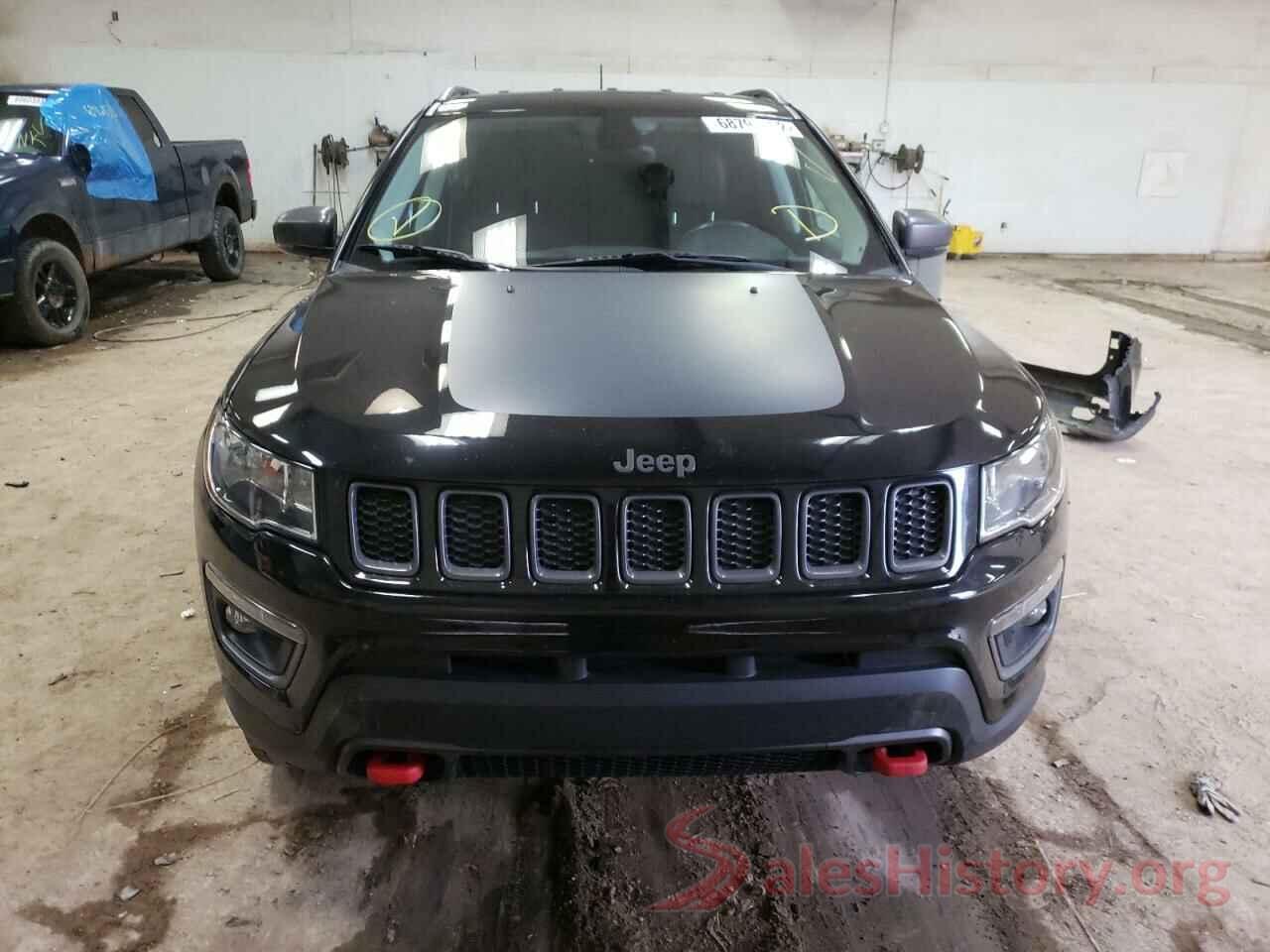 3C4NJDDB6JT256220 2018 JEEP COMPASS