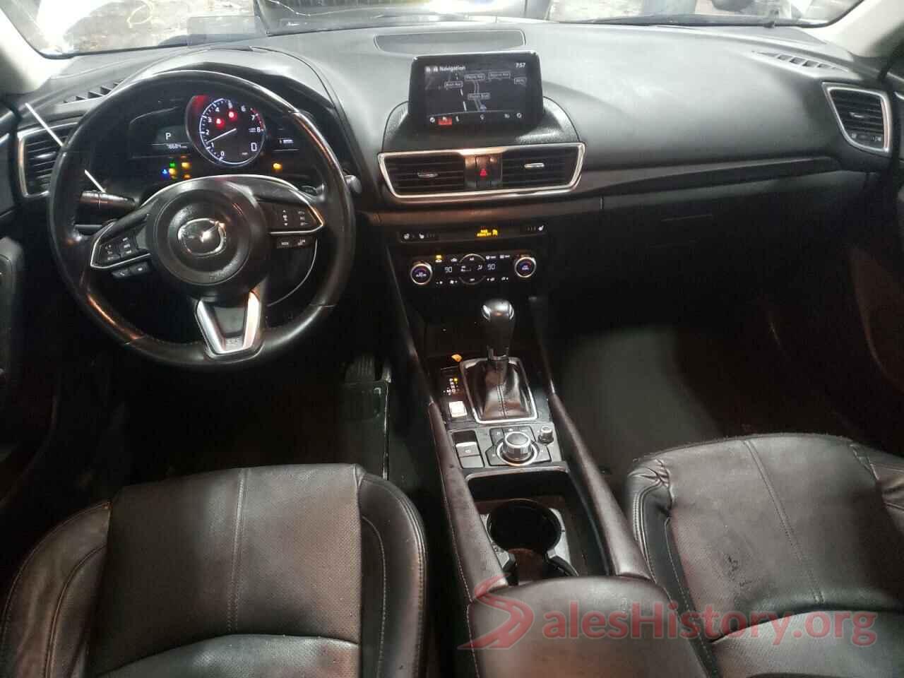 3MZBN1W36JM160042 2018 MAZDA 3