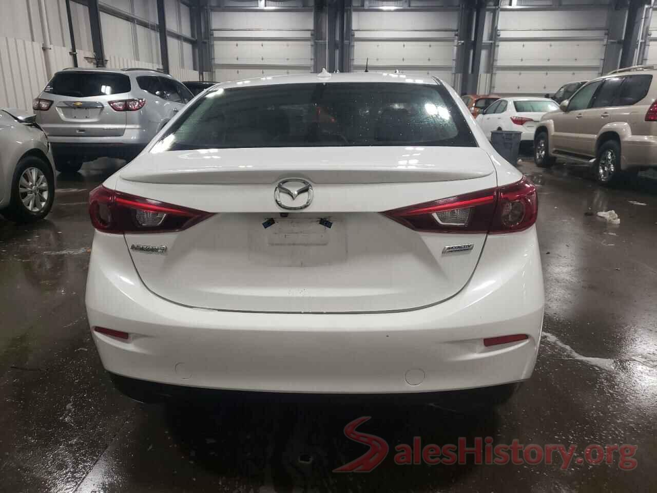 3MZBN1W36JM160042 2018 MAZDA 3