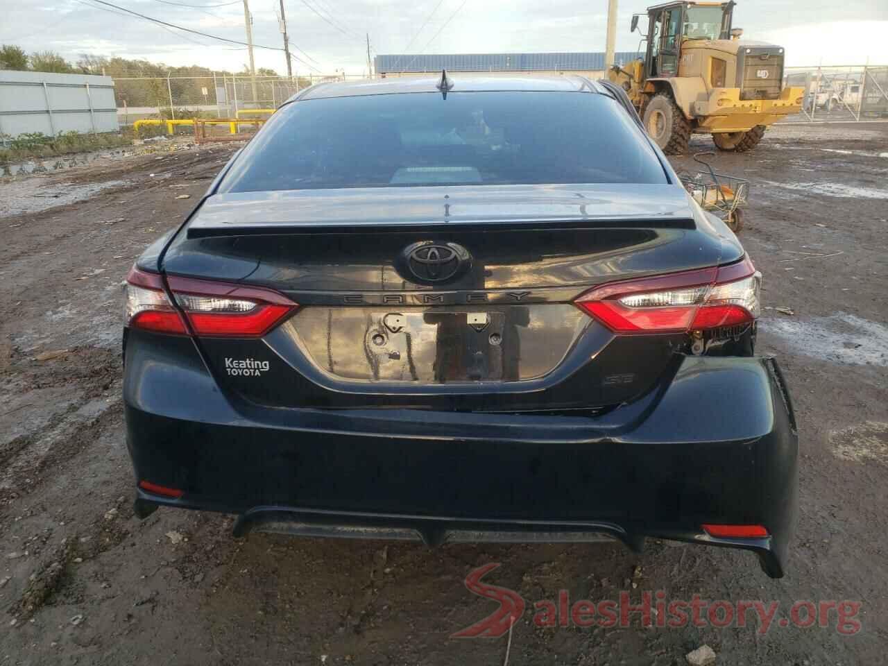 4T1G11AK0NU640352 2022 TOYOTA CAMRY