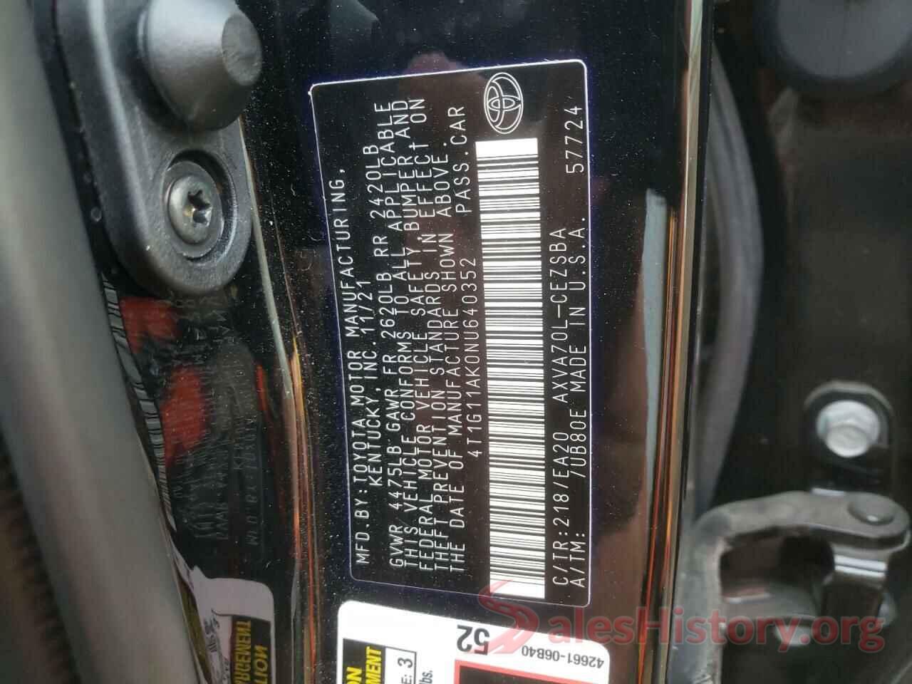 4T1G11AK0NU640352 2022 TOYOTA CAMRY