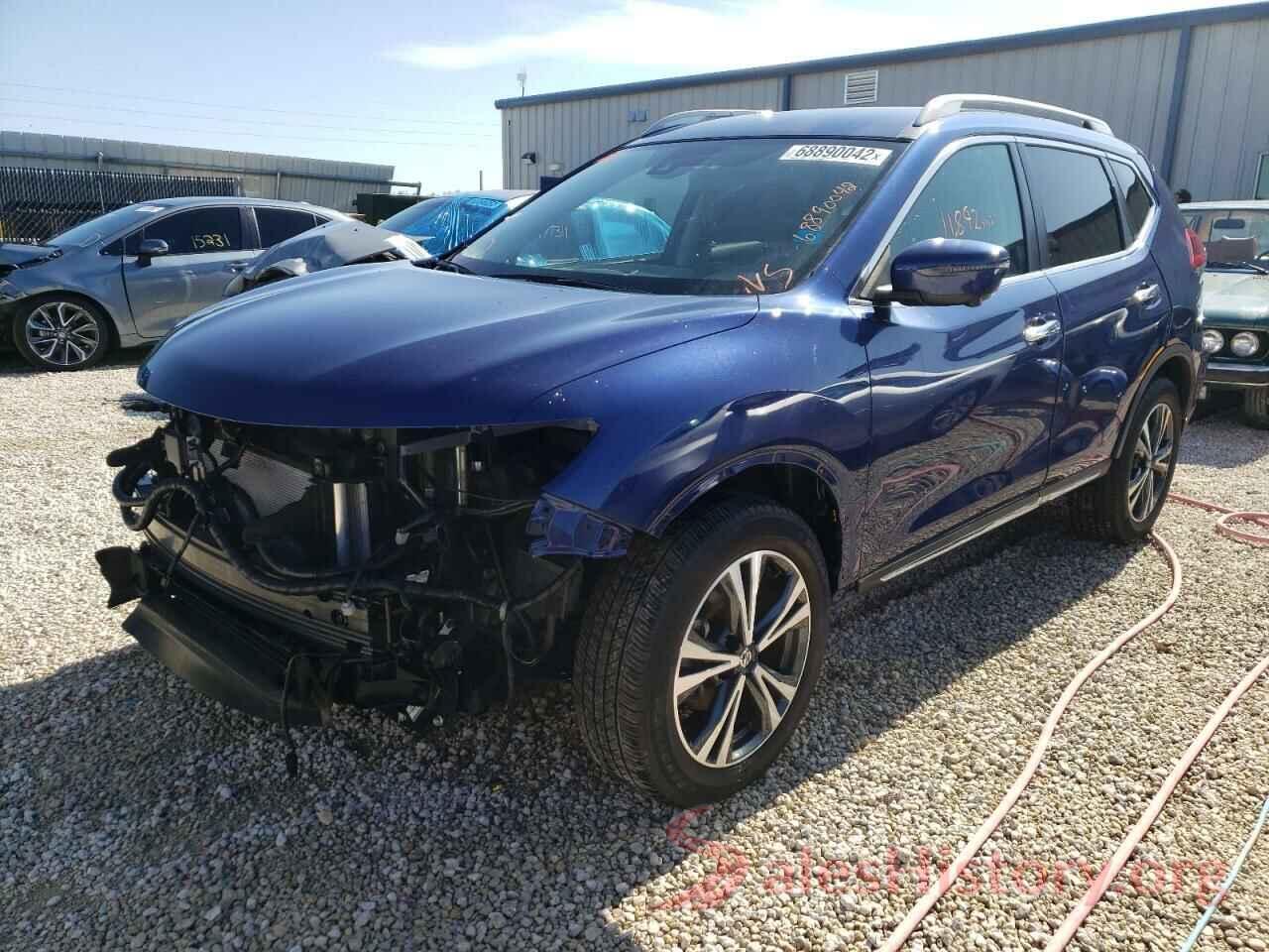 5N1AT2MT8JC762564 2018 NISSAN ROGUE