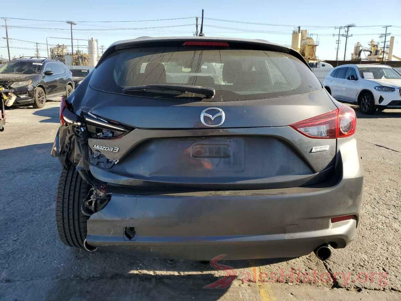 3MZBN1L3XHM152752 2017 MAZDA 3