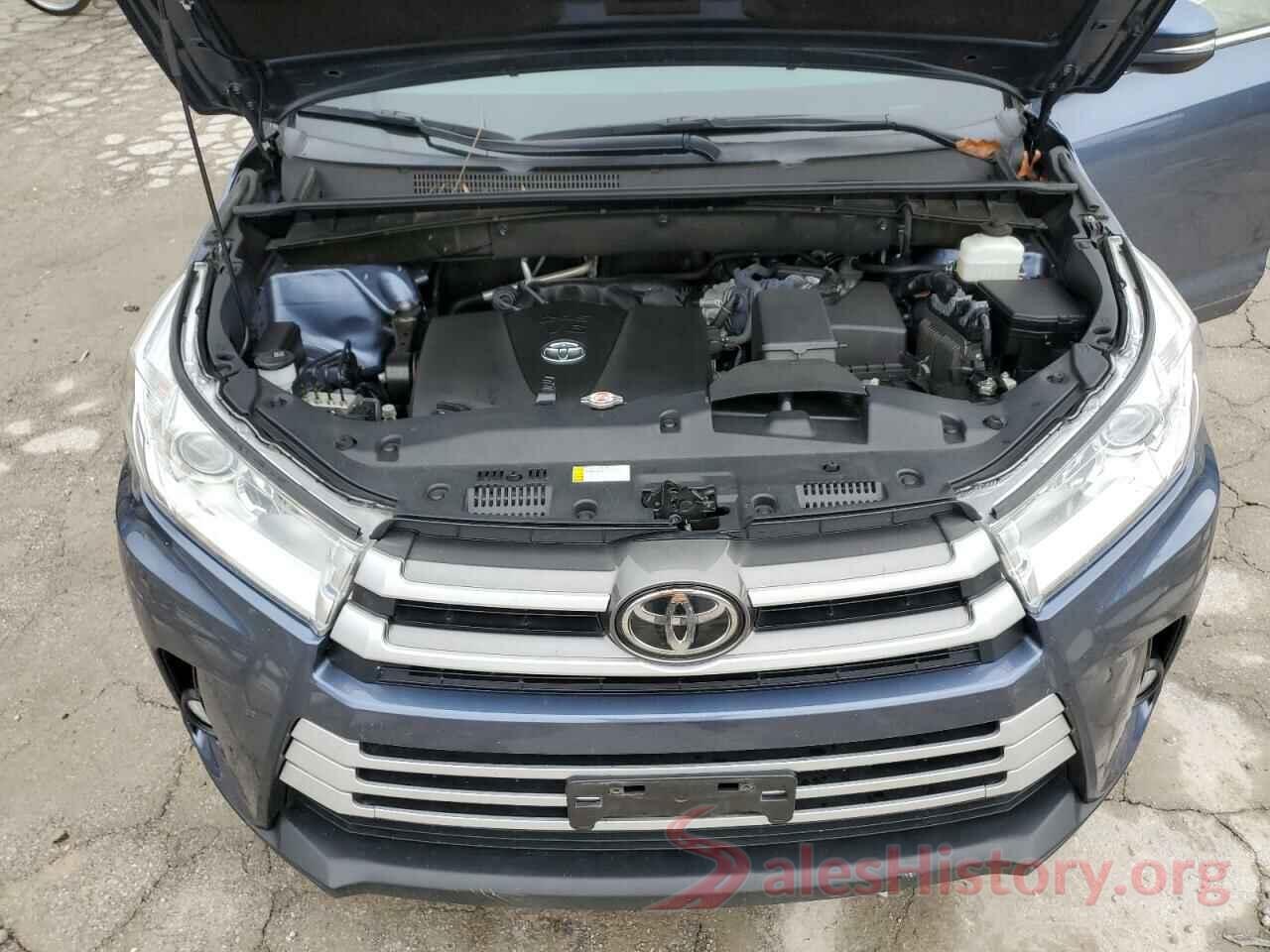 5TDJZRFHXKS720207 2019 TOYOTA HIGHLANDER