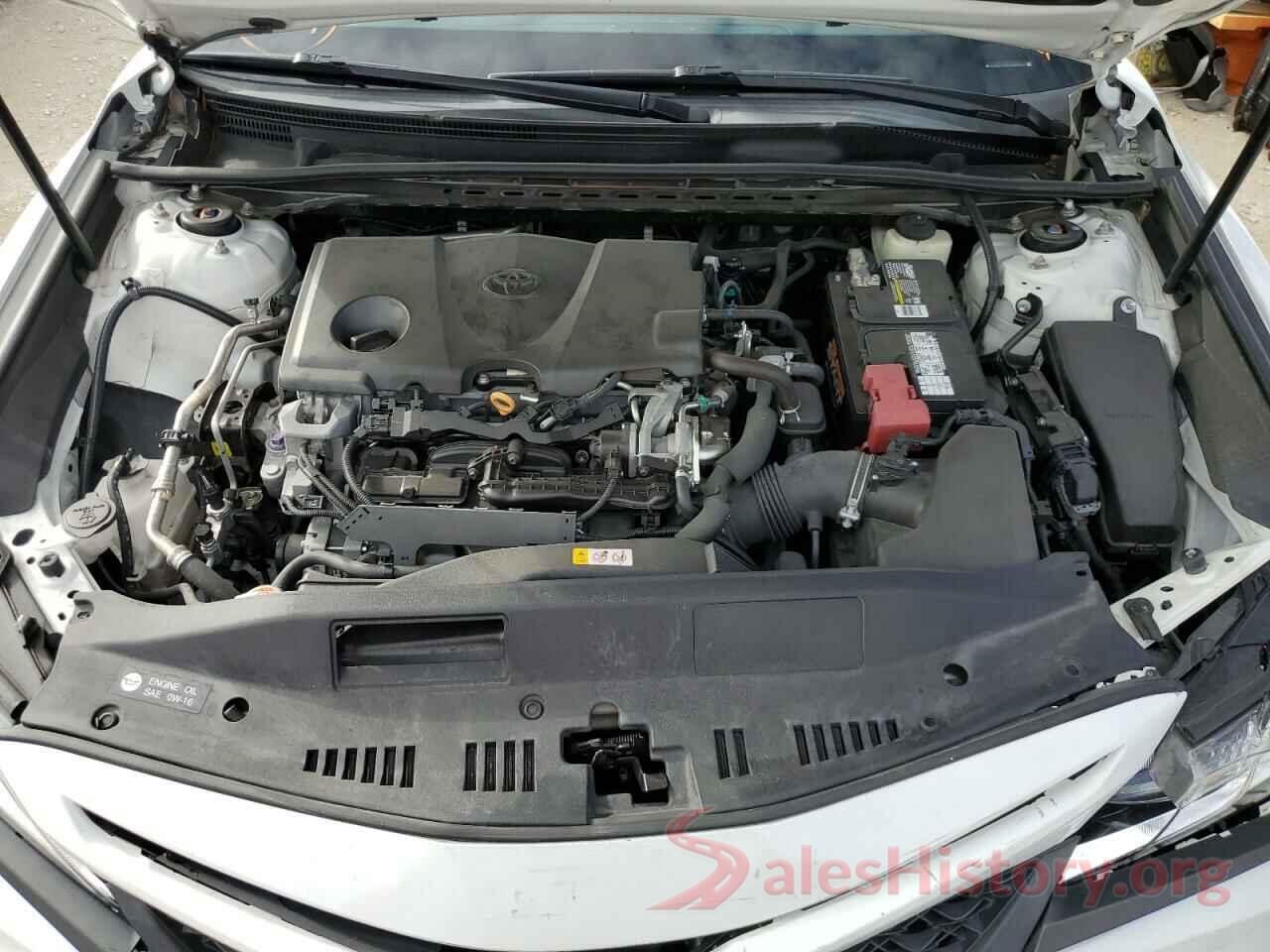 4T1B11HK2JU633557 2018 TOYOTA CAMRY