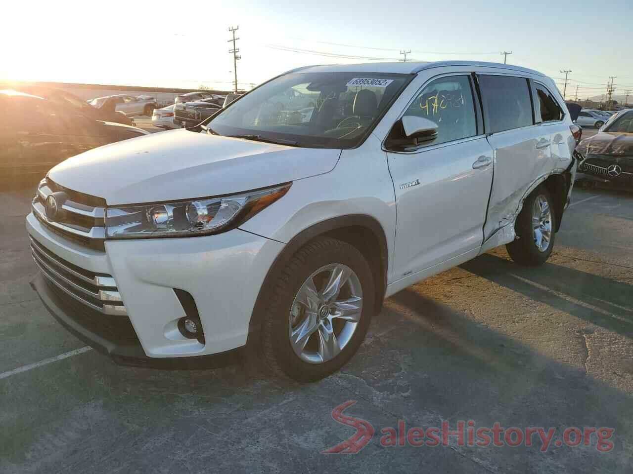 5TDDGRFH6KS062632 2019 TOYOTA HIGHLANDER