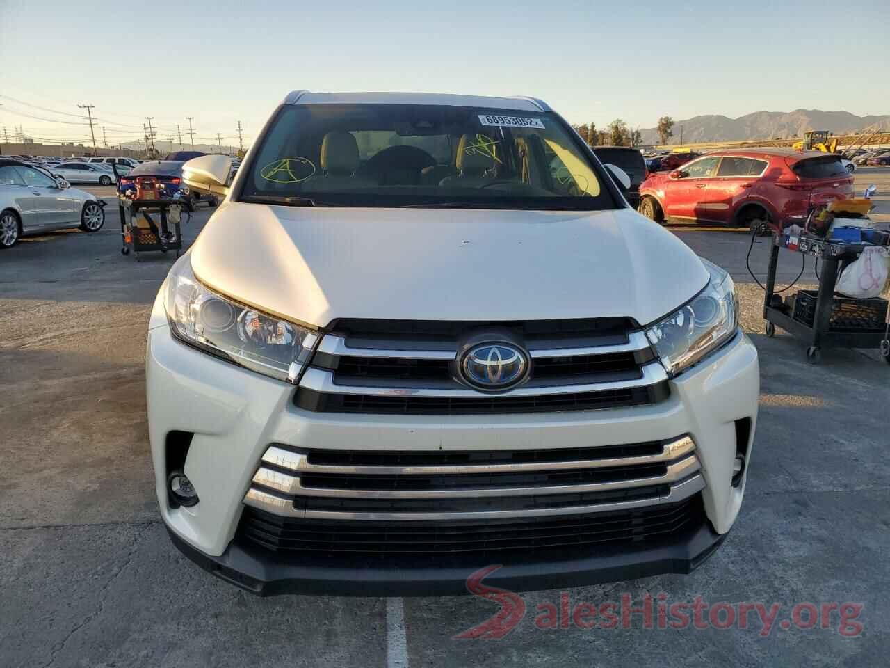 5TDDGRFH6KS062632 2019 TOYOTA HIGHLANDER